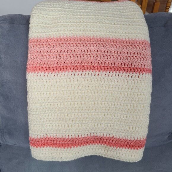Vintage Handmade Knit Crochet Pretty Pink Afghan Throw Lap Blanket New Baby Gift - Picture 12 of 16